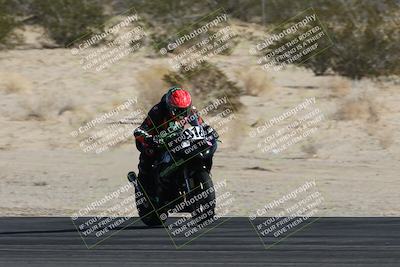 media/Dec-07-2025-CVMA (Sun) [[3e7d2de5dc]]/Race 8-Middleweight Shootout/